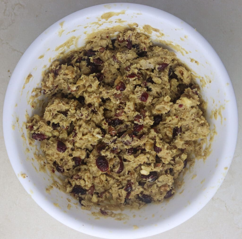 step four: how to add nuts and fruits to the batter